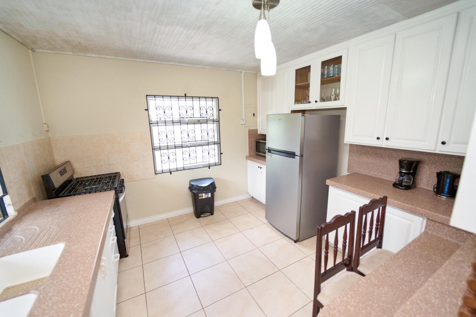 Spacious 3-Bedroom Home - Regency Park Bridgetown Buitenkant foto