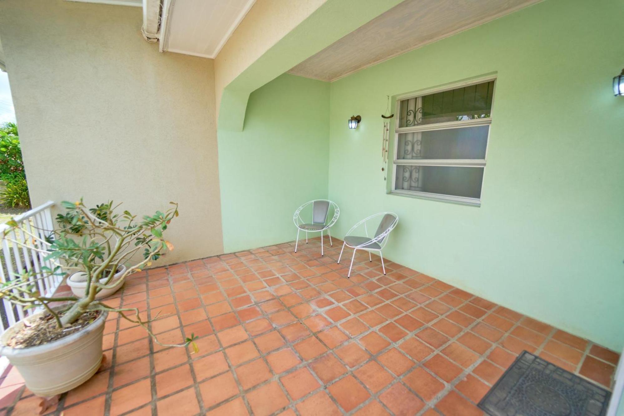 Spacious 3-Bedroom Home - Regency Park Bridgetown Buitenkant foto